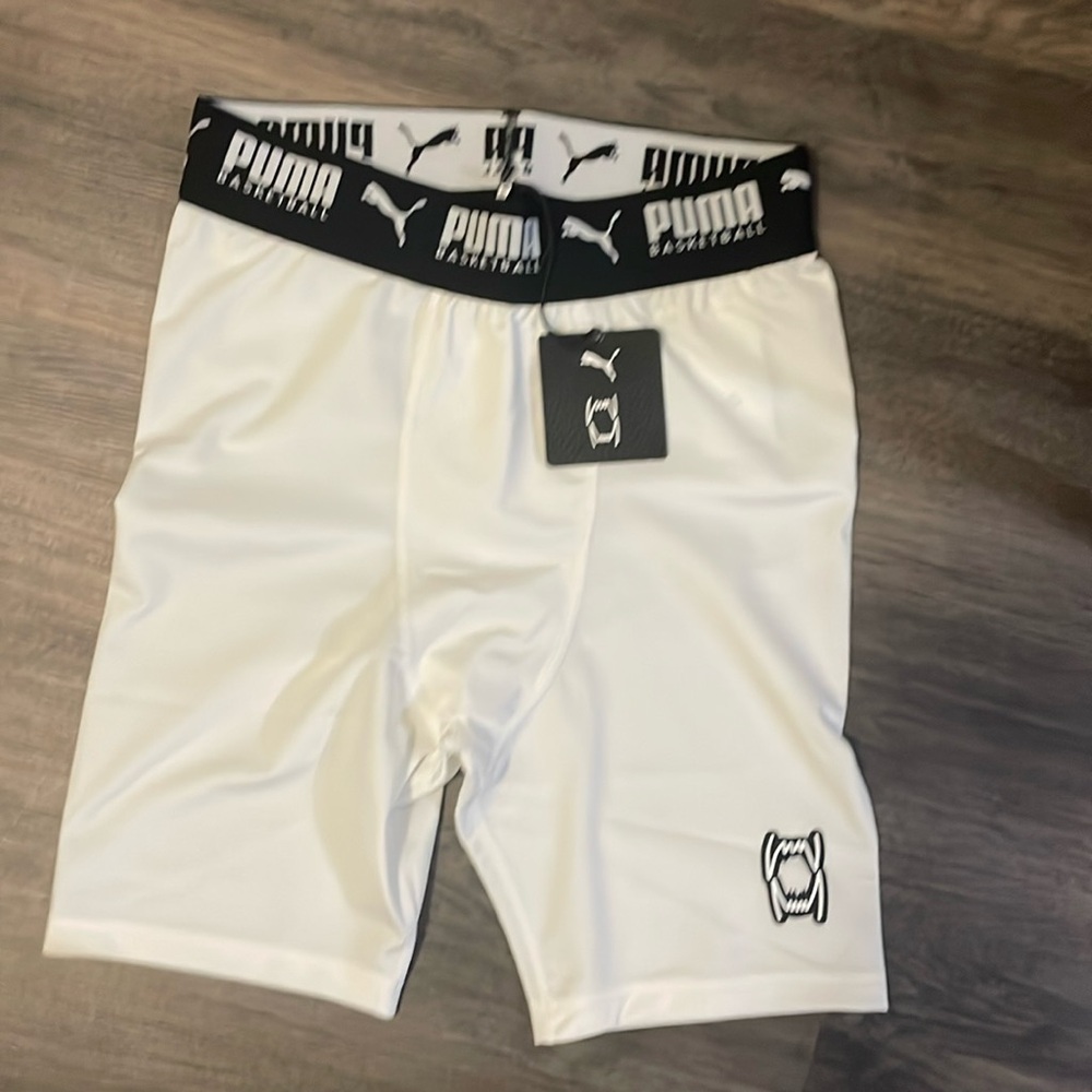 Puma hoops team short base layer, size small